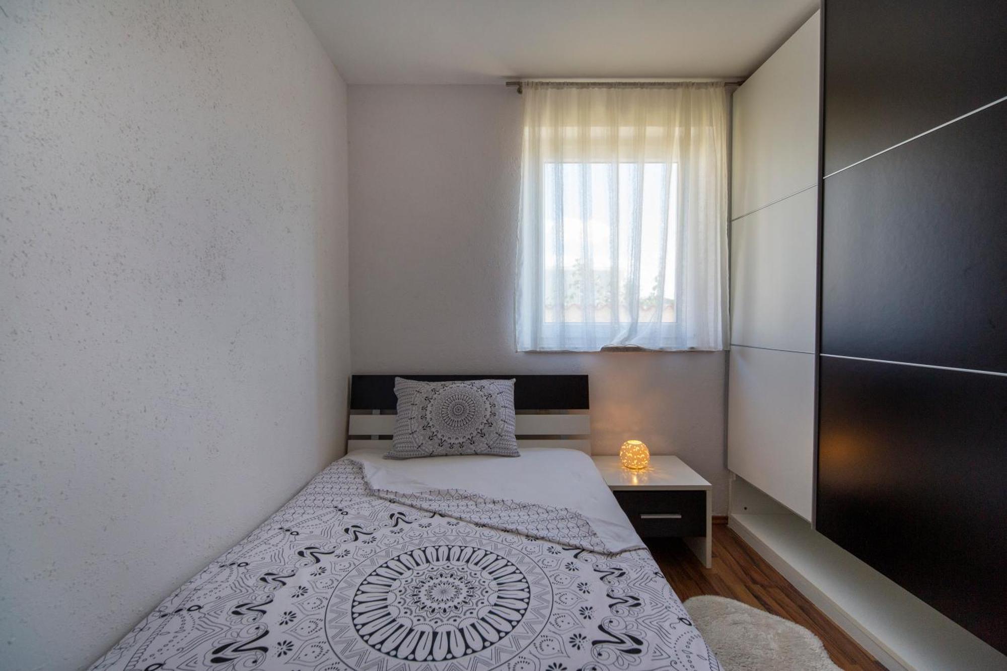 Apartman Viki Stinjan Pula Exterior photo