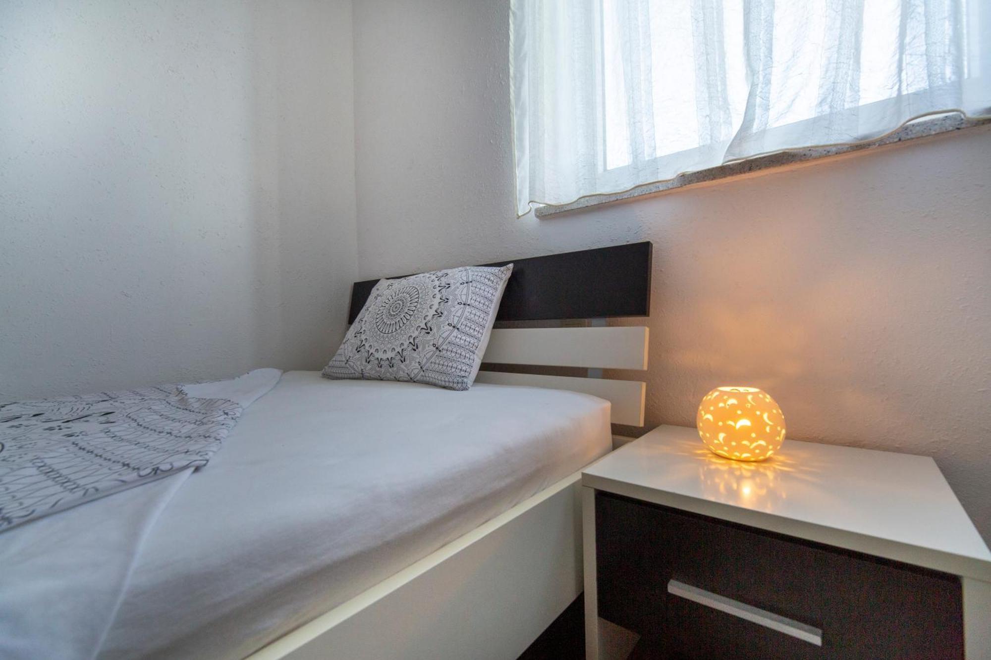 Apartman Viki Stinjan Pula Exterior photo
